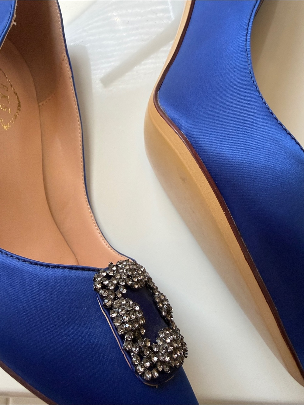 Blue Satin Pointed-Toe Pumps with Crystal Buckle size 10.5 sex and the city NEW - Picture 3 of 4